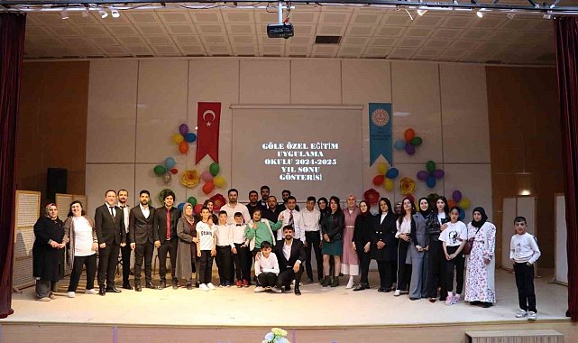 Özel Eğitim Uygulama Okulu öğrencilerinden muhteşem yılsonu gösterisi