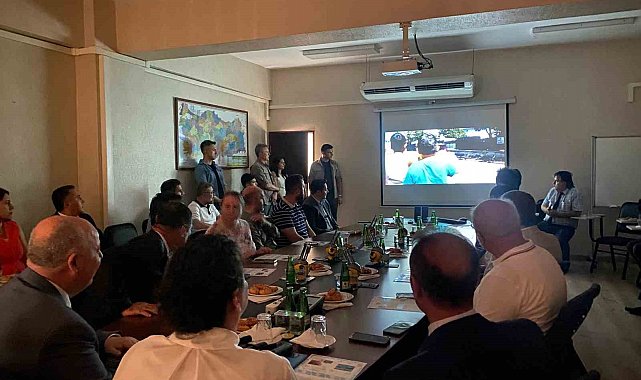 Pamukkale temalı anma pulu ve ilk gün zarfını tanıttı