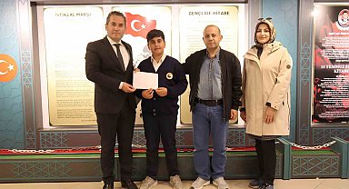 Pasinlerli öğrenci bursluluk sınavında Türkiye birincisi oldu