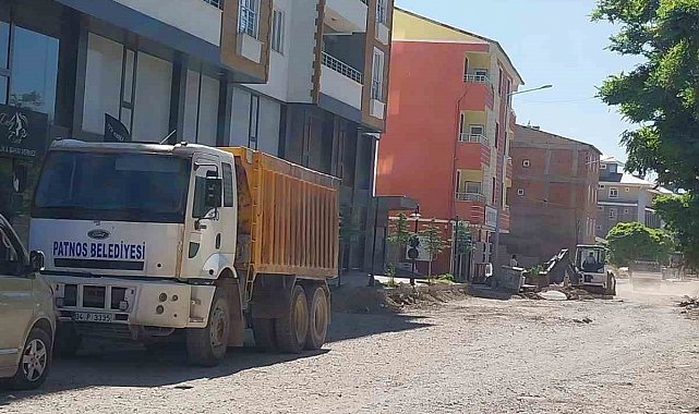 Patnos Belediyesi yol çalışmalarını sürdürüyor