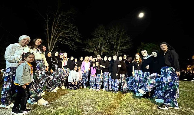 Pazaryeri'nde renkli bayram