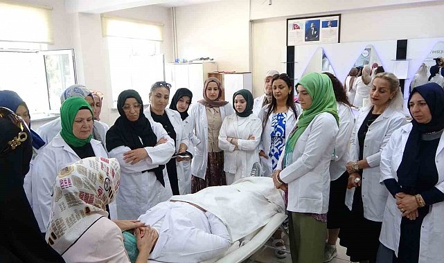 Pendik Halk Eğitim Merkezi'nde kadınlar SPA ve kalıcı makyaj eğitimiyle meslek sahibi oluyor