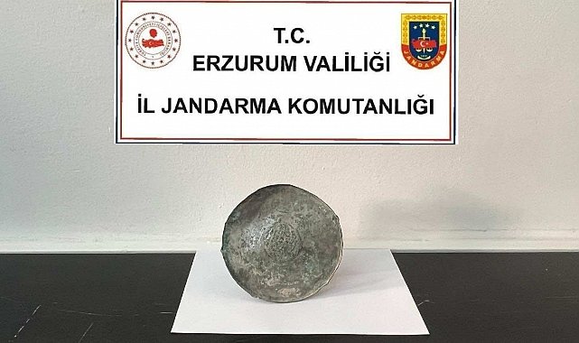 Piknikte bulduğu Bizans dönemi bronz diski jandarmaya teslim etti