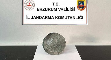 Piknikte bulduğu Bizans dönemi bronz diski jandarmaya teslim etti