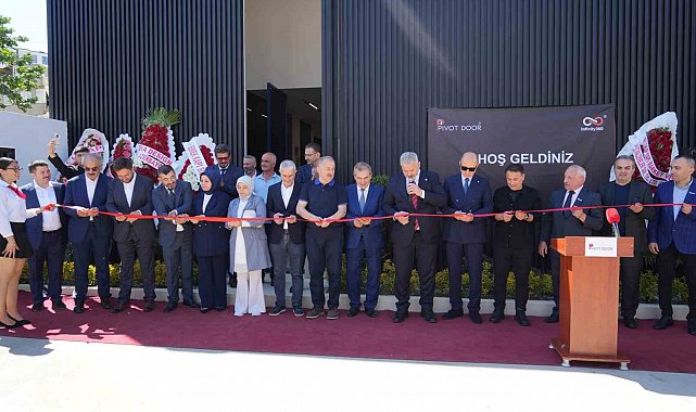 Pivot Door'dan üçlü açılış: Fabrika, Ar-Ge ve mağazanın aynı anda açılışı gerçekleştirildi