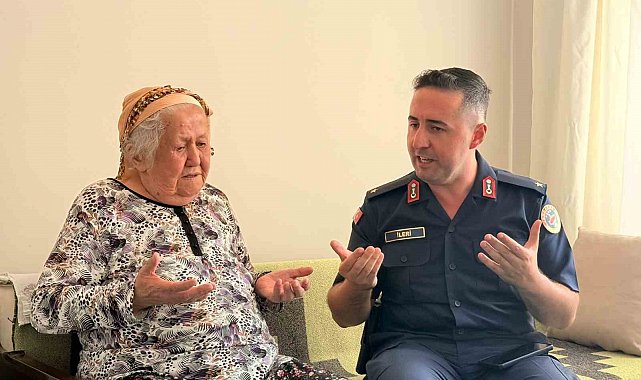 Polatlı Jandarma Karakol Komutanı İleri'den şehit ailesine ziyaret