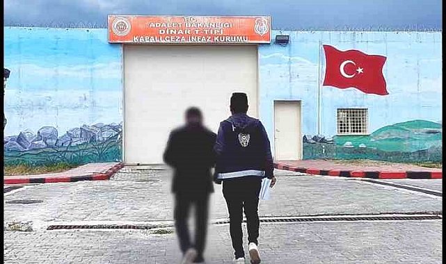 Polis hapis cezasıyla aranan şahsı yakaladı
