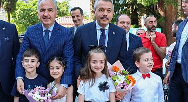 Rize'de 56 bin 180 öğrenci karne heyecanı yaşadı