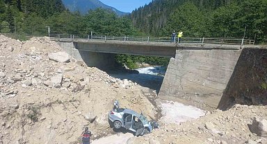 Rize'deki kazada 2'si çocuk 5 kişi yaralandı