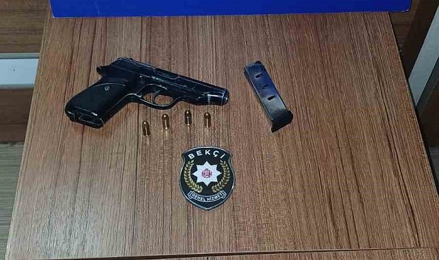 Ruhsatsız ses tabancasıyla yakalanan şahsa para cezası