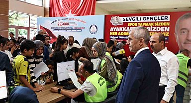 Şahinbey Belediyesi'nden öğrencilere karne hediyesi