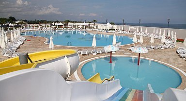 Sakarya Büyükşehir'den kadınlara sezon boyu ücretsiz tatil müjdesi