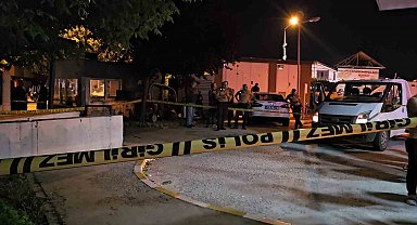 Sakarya'da hastane bahçesinde silahlı kavga: 1 ölü