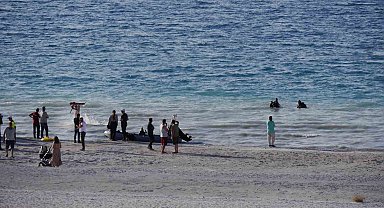Salda Gölü'ne giren baba ve oğul boğuldu, kızı vatandaşlar kurtardı
