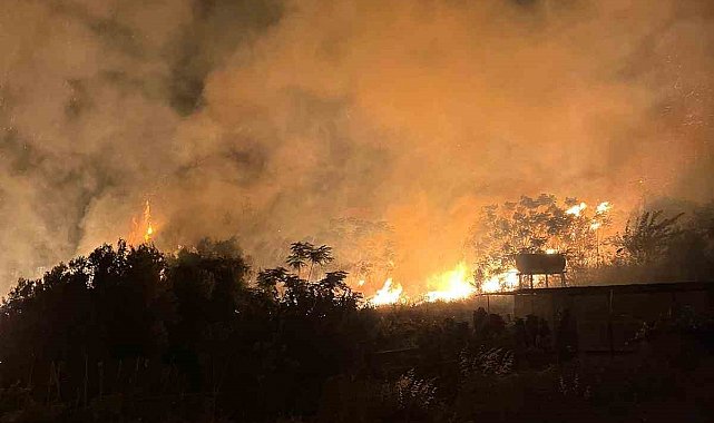 Samandağ'da evin bahçesinden alevler yükseldi