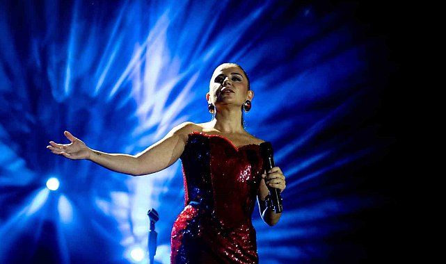 Samsun, Merve Özbey ile coştu