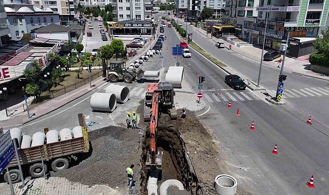 Samsun'da 2 bin milimetrelik borularla altyapı çalışması