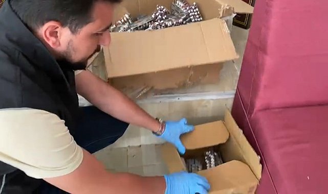 Samsun'da koliler içerisinde 7 bin 500 adet uyuşturucu hap ele geçirildi