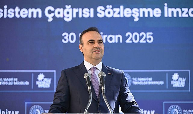 Sanayi ve Teknoloji Bakanı Kacır: "Yapay zeka teknolojilerinin üretim süreçlerinde kullanımını yaygınlaştıracağız"