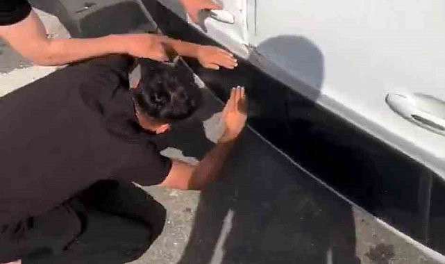 Sancaktepe'de otomobil takla attı: Yaralılar, yardıma koşan vatandaşa hakaret etti