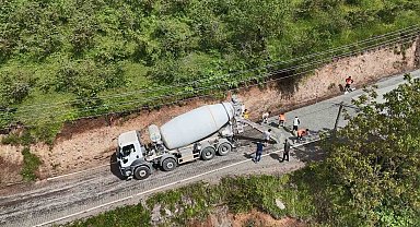 Sandıkçı: "Kırsaldaki yolları güvenli ve konforlu hale getiriyoruz"