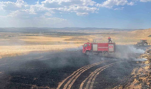 Sandıklı'da tarım arazilerinde yangın çıktı