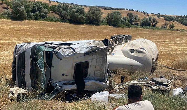 Şarampole yuvarlanan tırın sürücüsü yaralandı