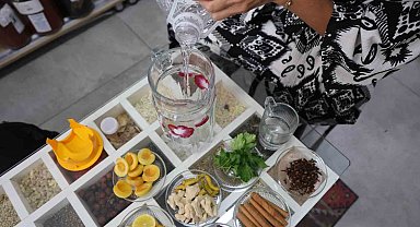 Saray şerbetleri yaz hararetini alıyor