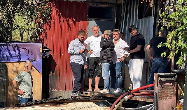 Sarıyer'de mobilya imalathanesinden alevler yükseldi