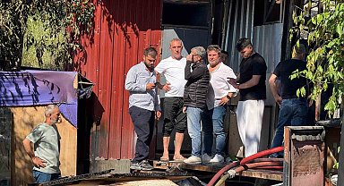 Sarıyer'de mobilya imalathanesinden alevler yükseldi