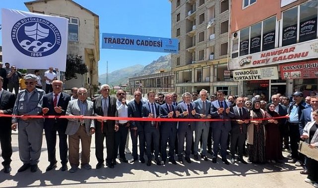 Şemdinli'de 'Trabzon caddesi' açıldı, iki şehir arasında kardeşlik protokolü imzalandı