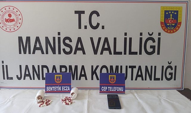 Sentetik ecza haplarıyla yakalandı