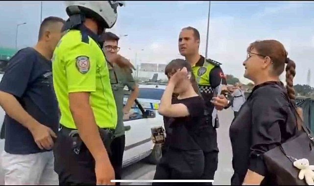 Sınava giderken araçları arızalandı, gözyaşlarına boğuldu