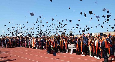 Sinop'ta 3 kuşak aynı törende mezun oldu