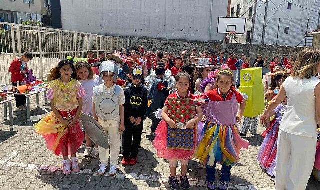 Sinop'ta atıklar öğrencilerin elinde sanata dönüştü