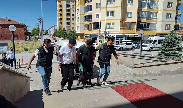 Sivas'ta 1 kilo 360 gram uyuşturucu ele geçirildi: 8 gözaltı