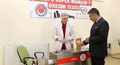 Sivas'ta atık gıdalar mamaya dönüşüyor