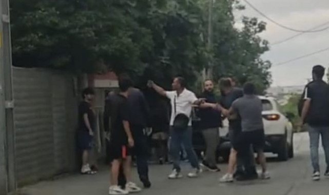 Sultangazi'de kimlik kontrolüne direnen alkollü şüpheli kadın polise saldırdı