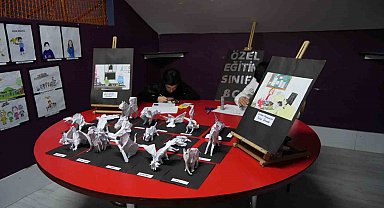 Sultangazi'de Özel eğitim öğrencileri TÜBİTAK 4006 sergisinde büyük beğeni topladı