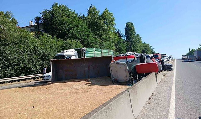 Susurluk'ta trafik kazası: 3 kişi yaralandı