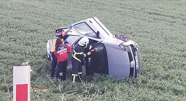 Takla atan otomobil hurdaya döndü: 1 yaralı