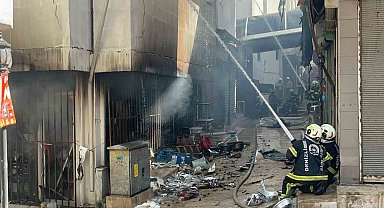 Tarihi çarşıdaki yangı kontrol altına alındı