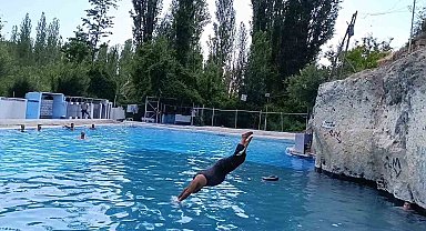 Tarihi Keşişin Havuzu serinletiyor