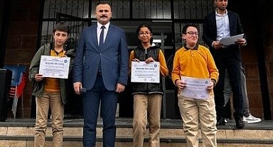 Tatvan Sultan Alparslan İHO'dan 3 öğrenci 500 tam puan aldı