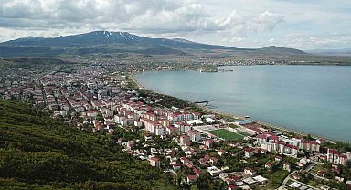 Tatvan'daki 6 köyde muhtarlık seçimi yenilendi