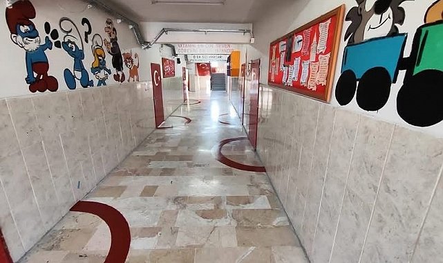 Tayini çıkan okul müdüründen örnek davranış