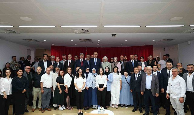 TBMM Başkanı Kurtulmuş: "İsrail'in İran'a karşı tek taraflı başlattığı saldırıların karşılıklı olarak sona erdirilmesi şarttır"