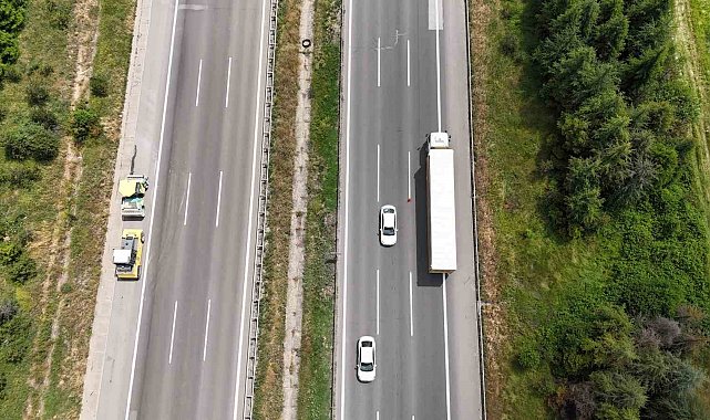 TEM Otoyolu'nda 4 gün boyunca İstanbul istikametine trafik tek istikametten sağlanacak