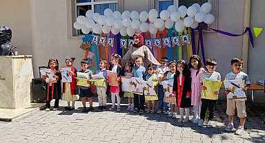 Tercan'da 2 bin 12 öğrenci karne aldı