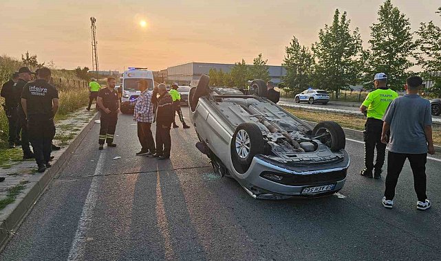 Ters dönen otomobilden yara almadan kurtuldu
